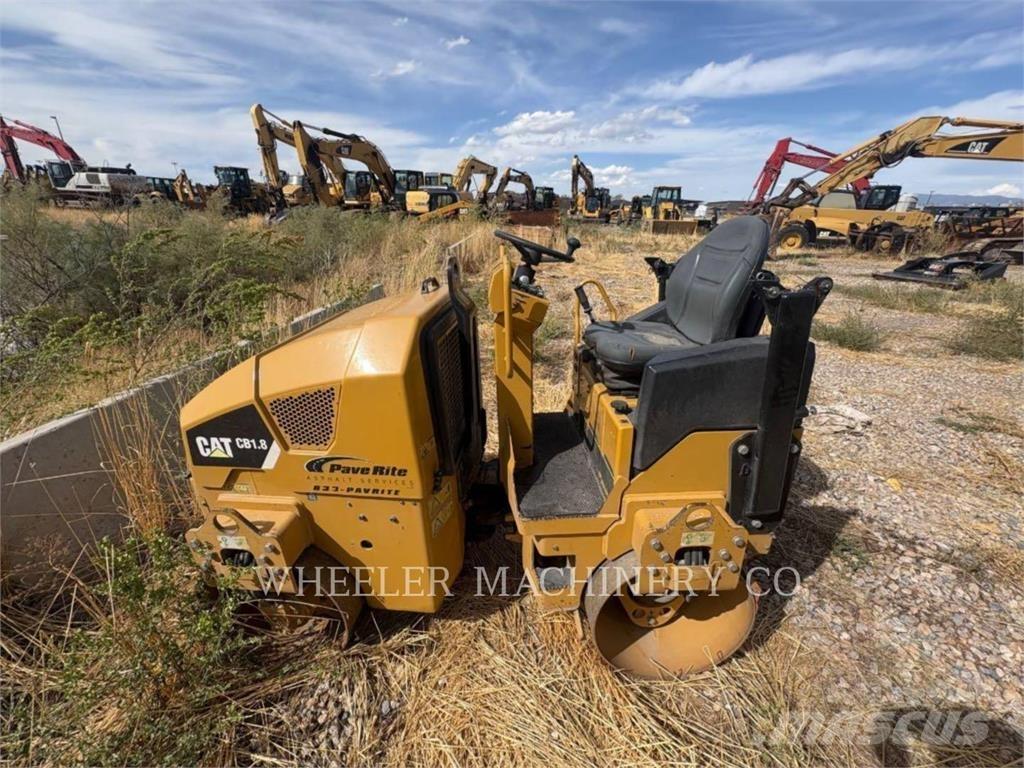 CAT CB1.8 Ekskavaatorlaadurid