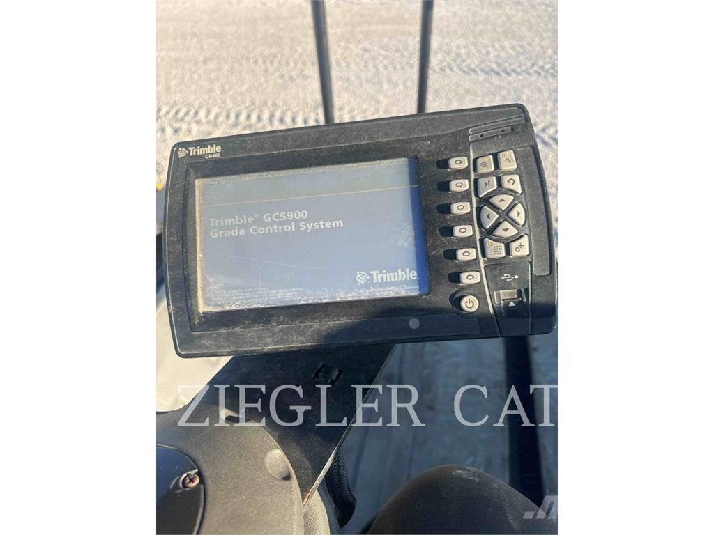 CAT CB15 Pinnasetihendajad