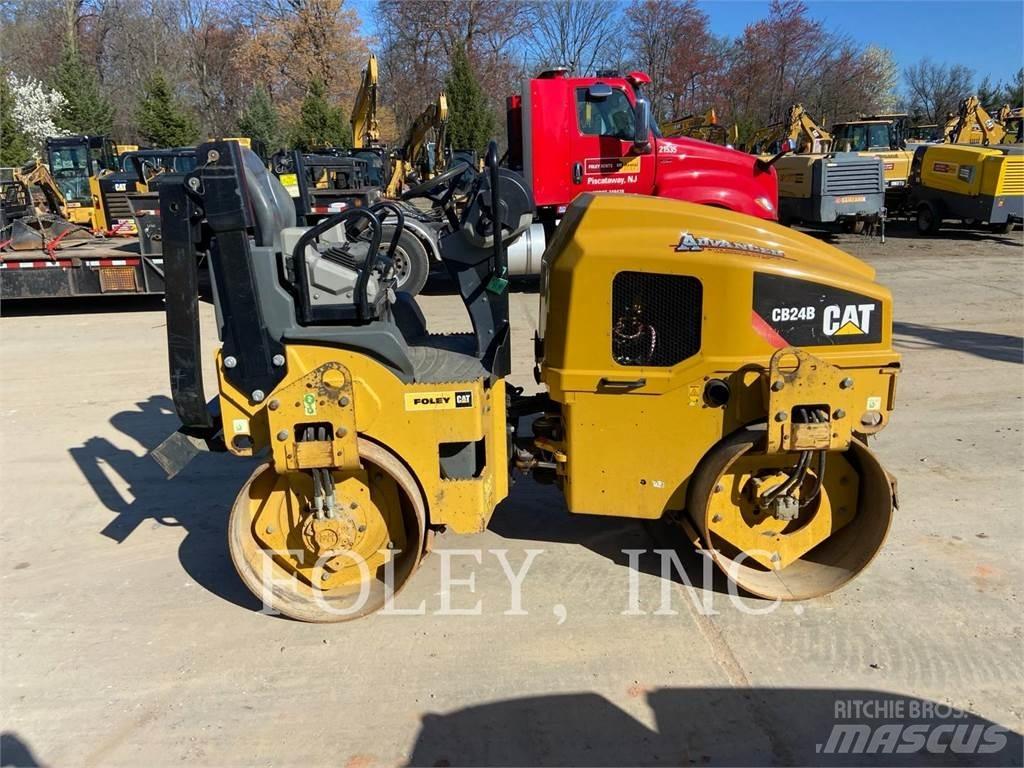 CAT CB24B Tandemrullid
