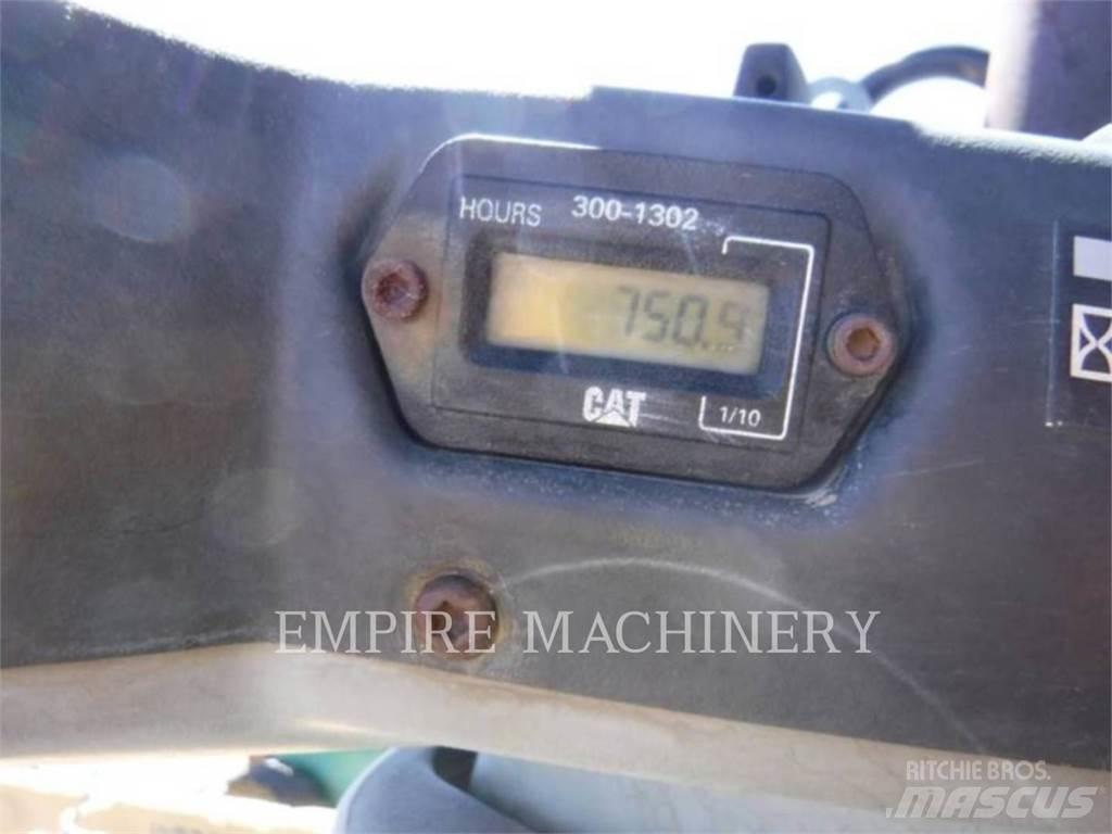 CAT CB434D Tandemrullid