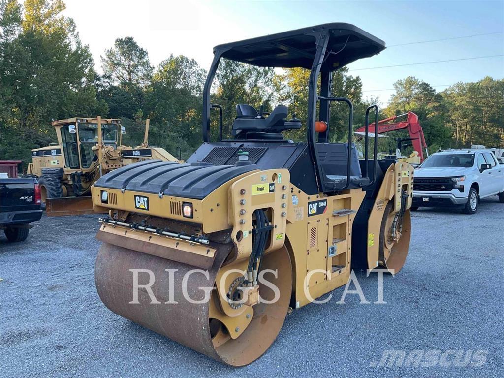 CAT CB44B Tandemrullid