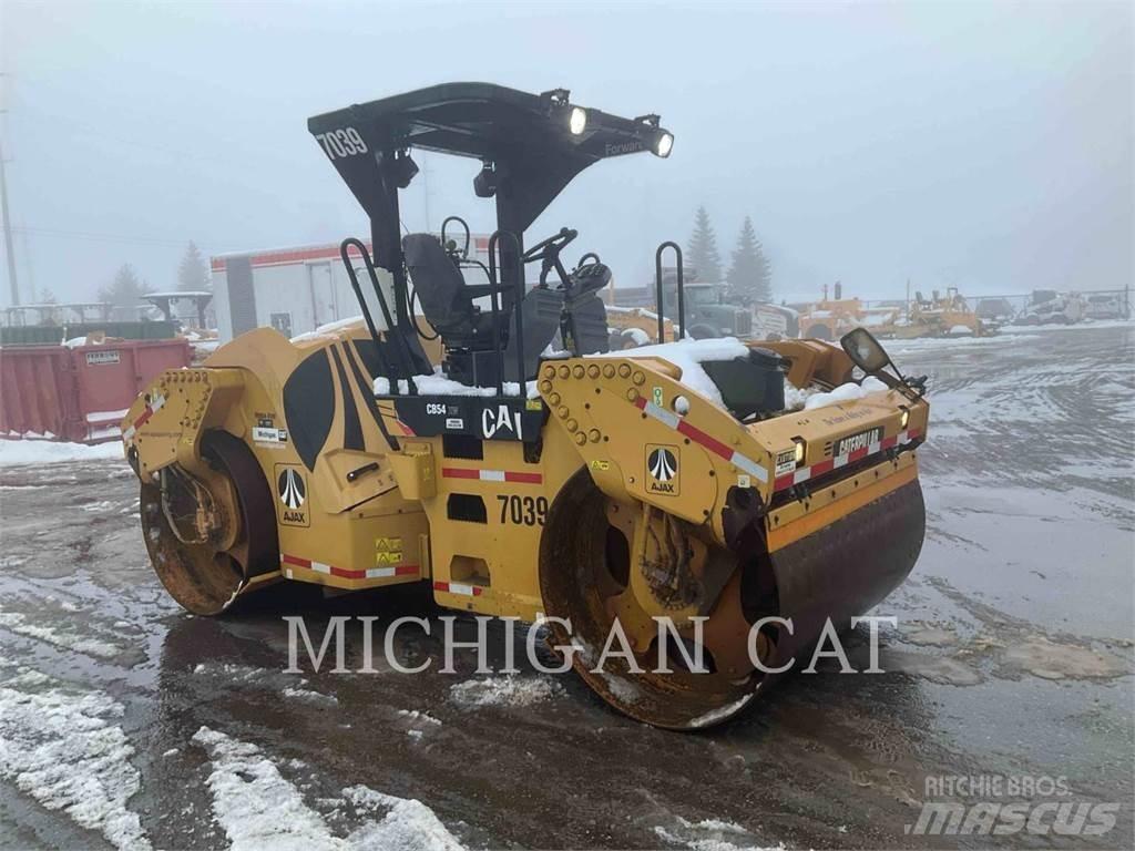 CAT CB54 XW Tandemrullid