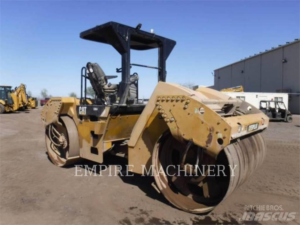 CAT CB64 Tandemrullid