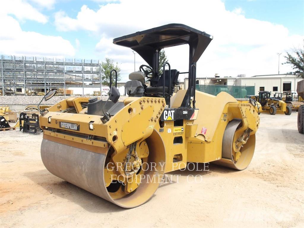 CAT CB64 Tandemrullid