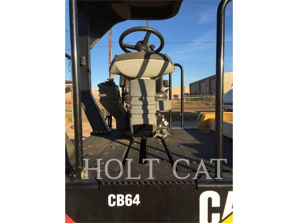 CAT CB64 Ühe trumliga rullid