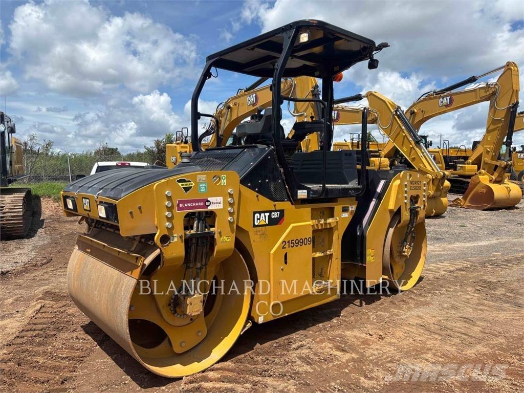 CAT CB7 Tandemrullid