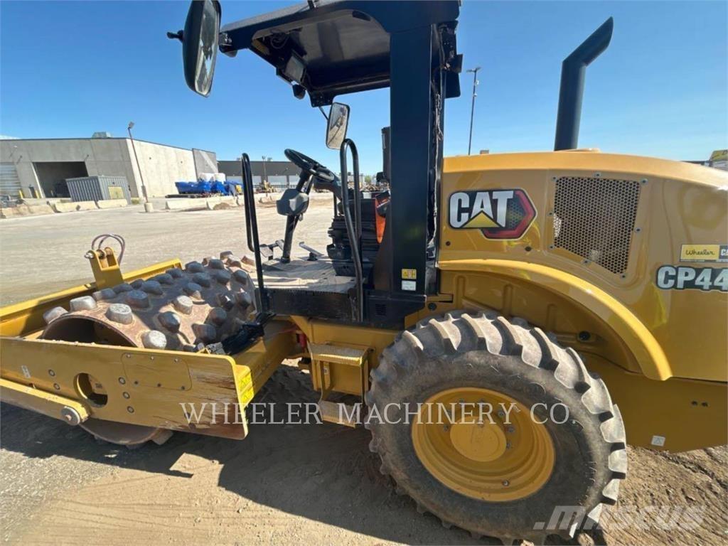 CAT CP44B Ühe trumliga rullid