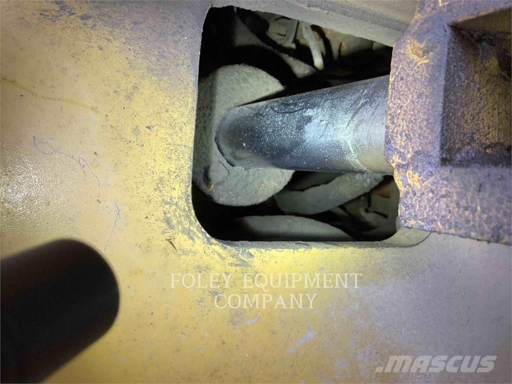 CAT CP563D Ühe trumliga rullid