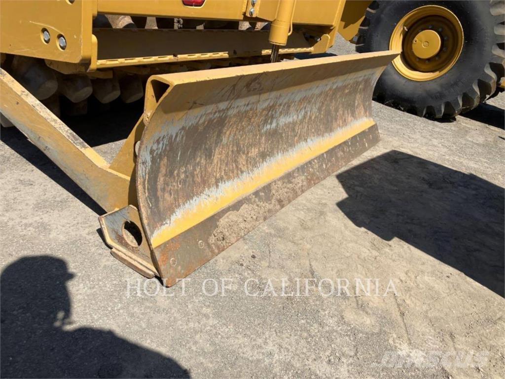 CAT CP56B Ühe trumliga rullid