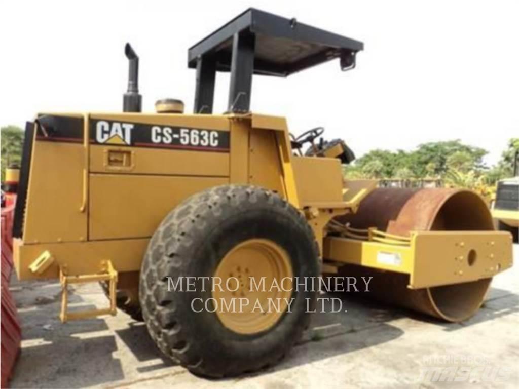 CAT CS-563CAW Ühe trumliga rullid