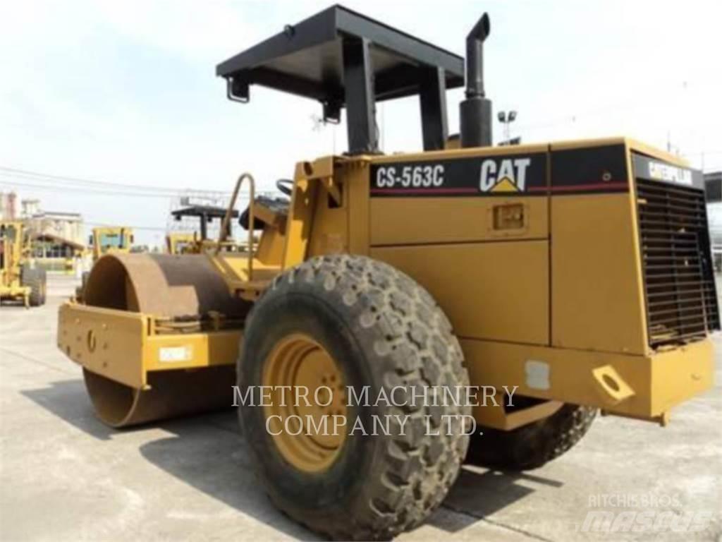 CAT CS-563CAW Ühe trumliga rullid