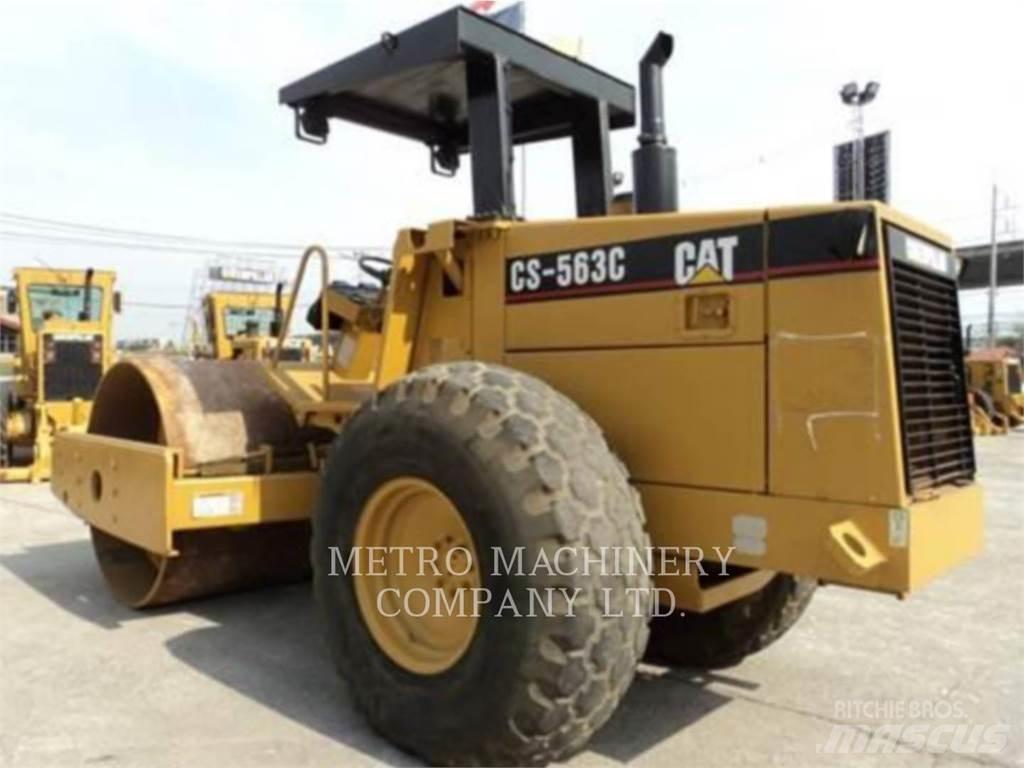 CAT CS-563CAW Ühe trumliga rullid