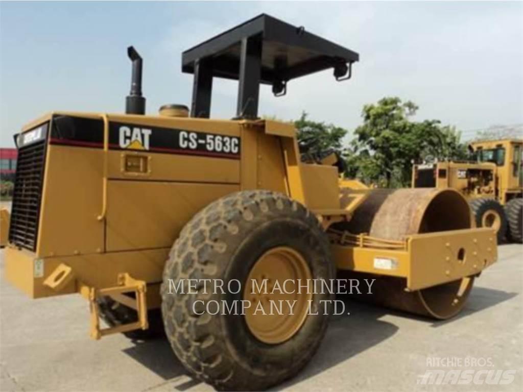 CAT CS-563CAW Ühe trumliga rullid