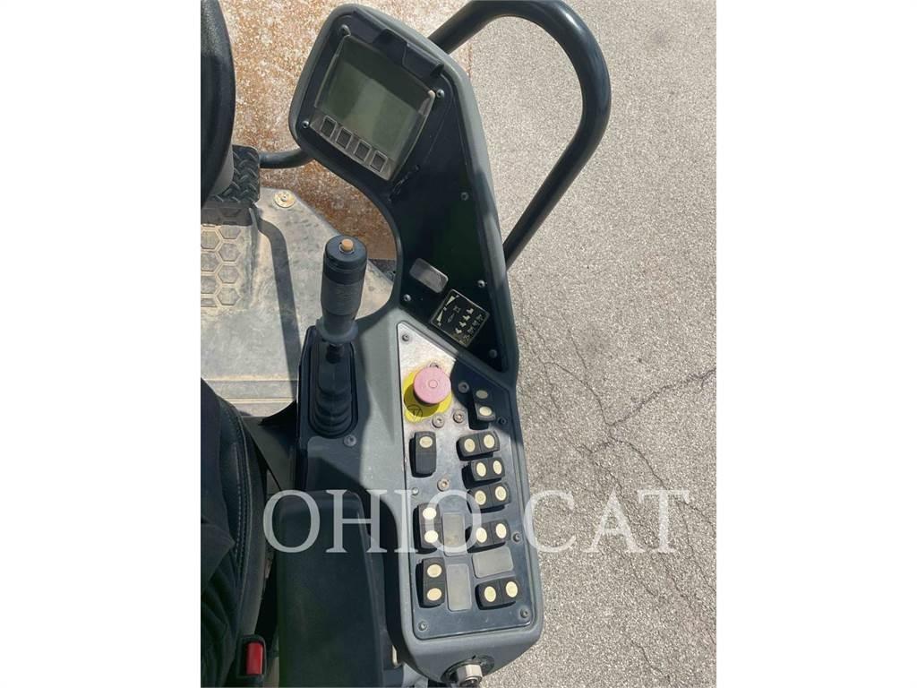 CAT CS44B Kombineeritud rullid