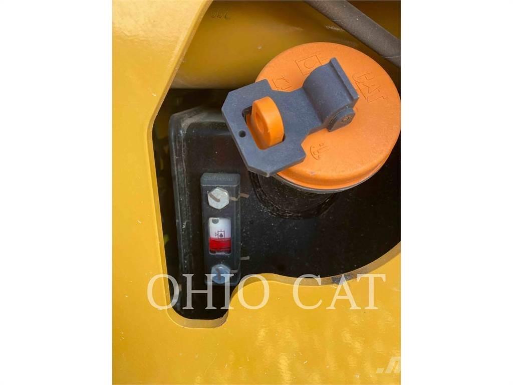 CAT CS44B Kombineeritud rullid