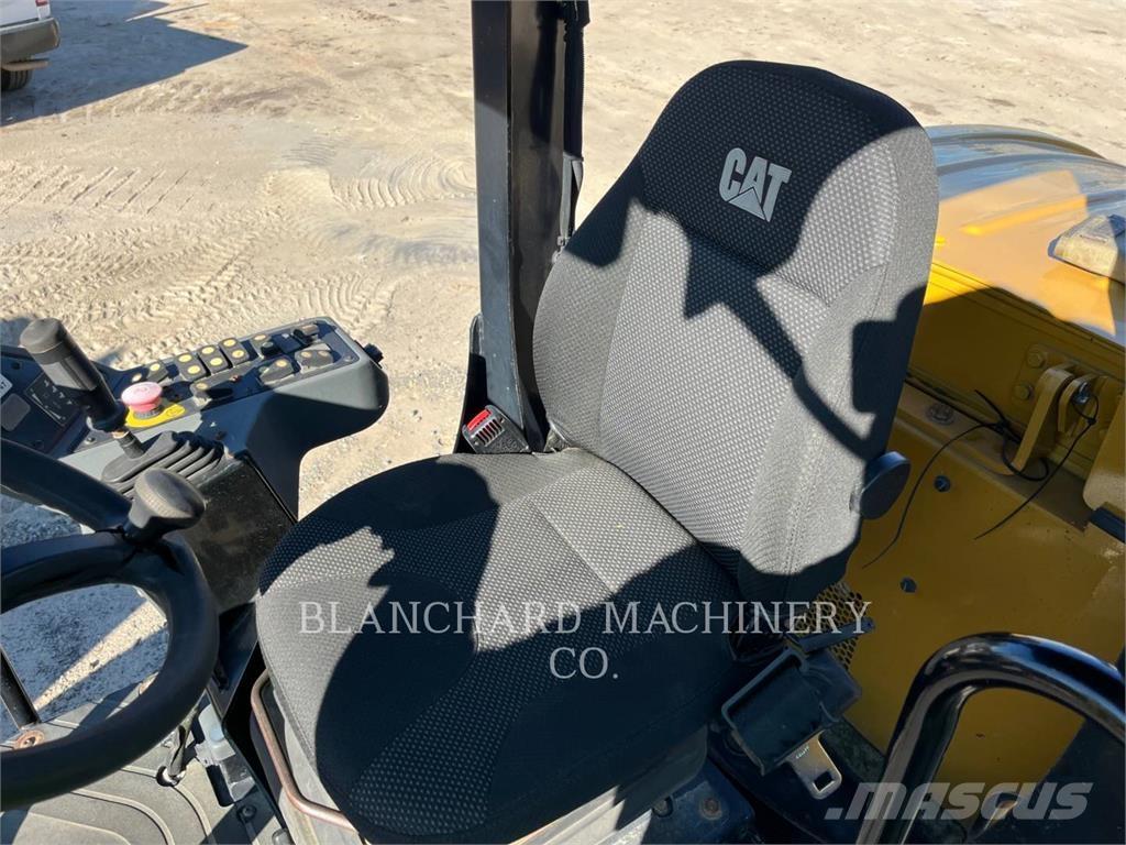 CAT CS44B Ühe trumliga rullid