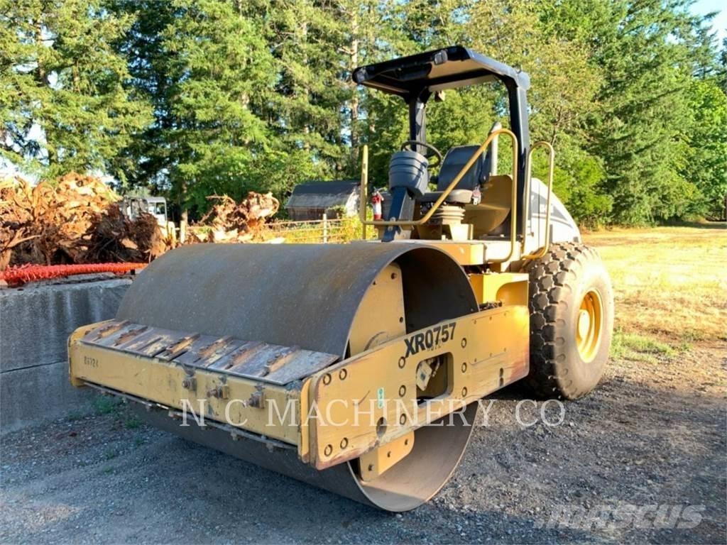 CAT CS533E Asfaldilaoturid