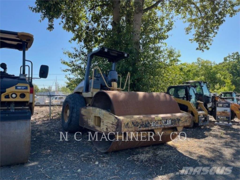 CAT CS563E Asfaldilaoturid