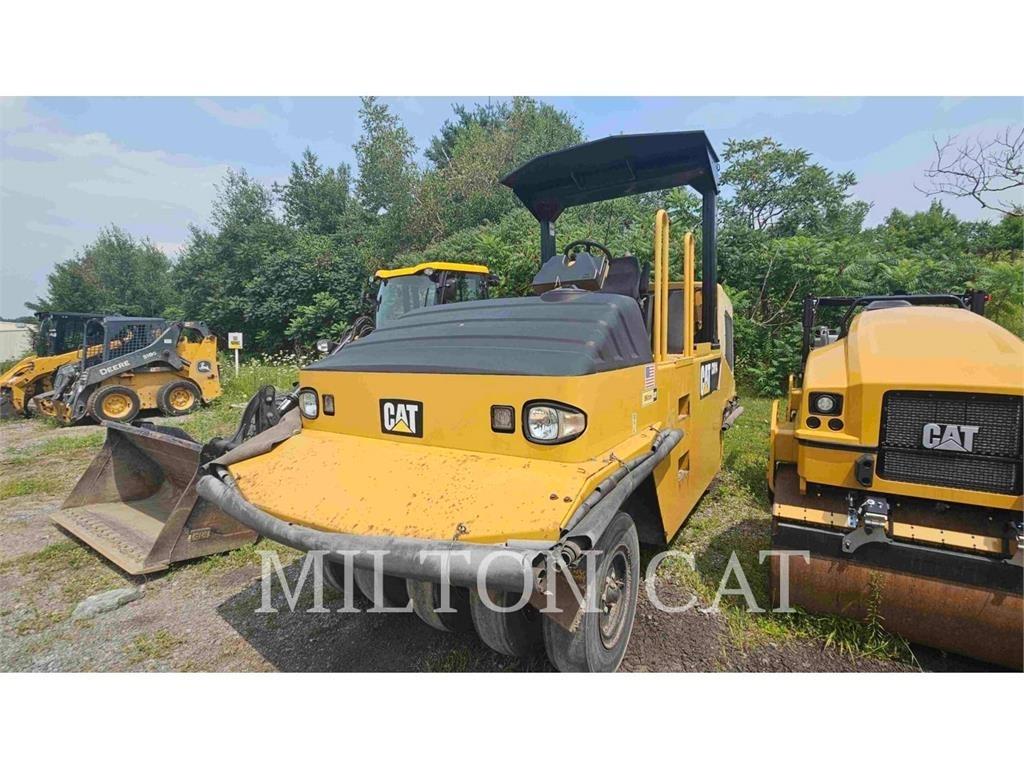 CAT CW14 Pneumorehvidega rullid