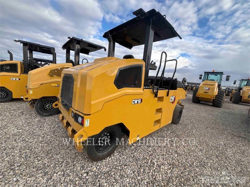 CAT CW16 Pneumorehvidega rullid