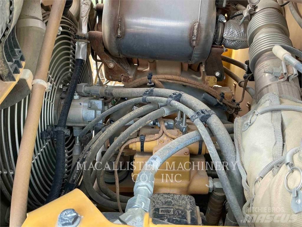 CAT CW16 Pneumorehvidega rullid