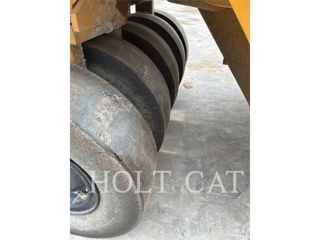 CAT CW16 Ühe trumliga rullid