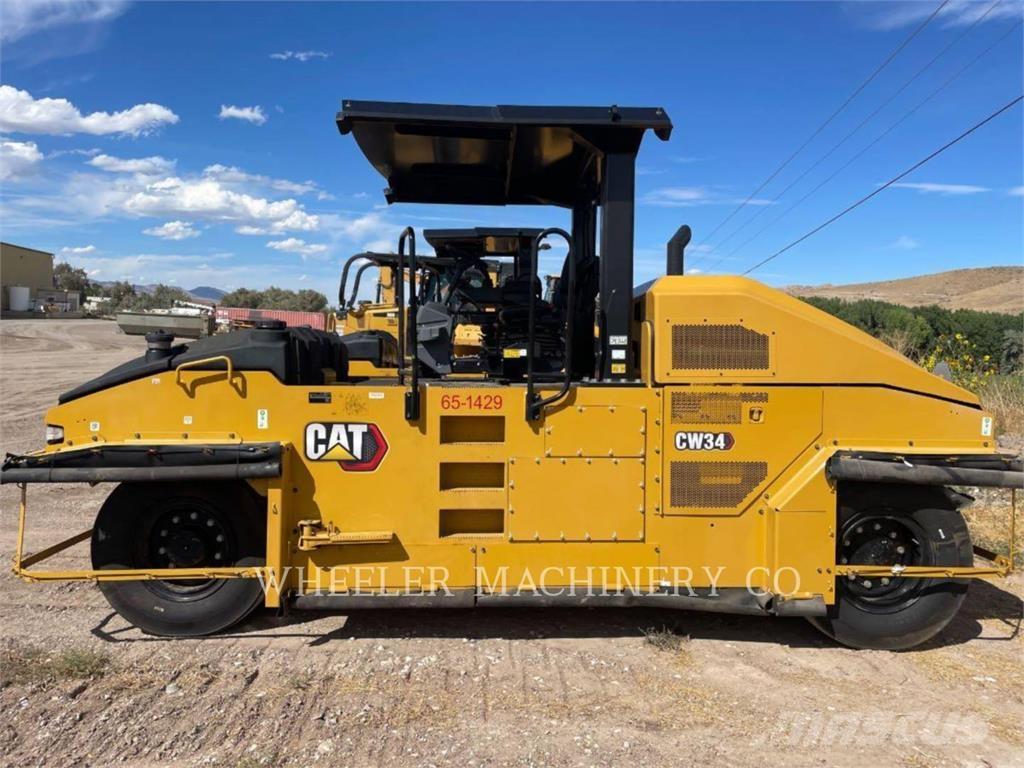 CAT CW34 Pneumorehvidega rullid