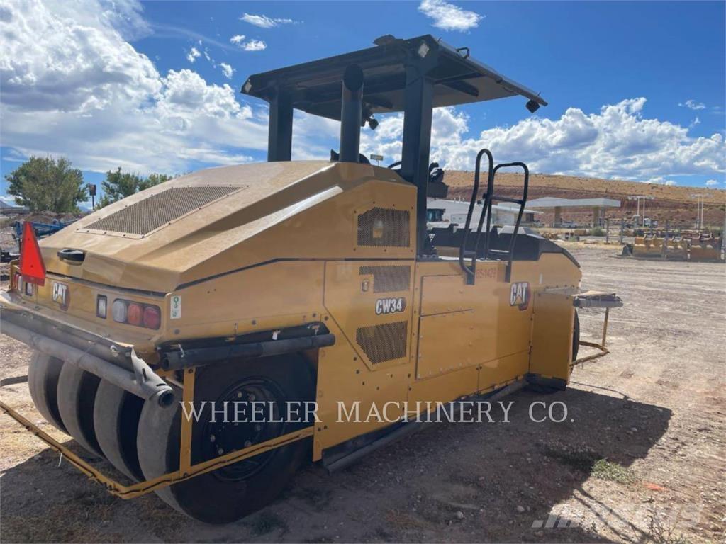 CAT CW34 Pneumorehvidega rullid