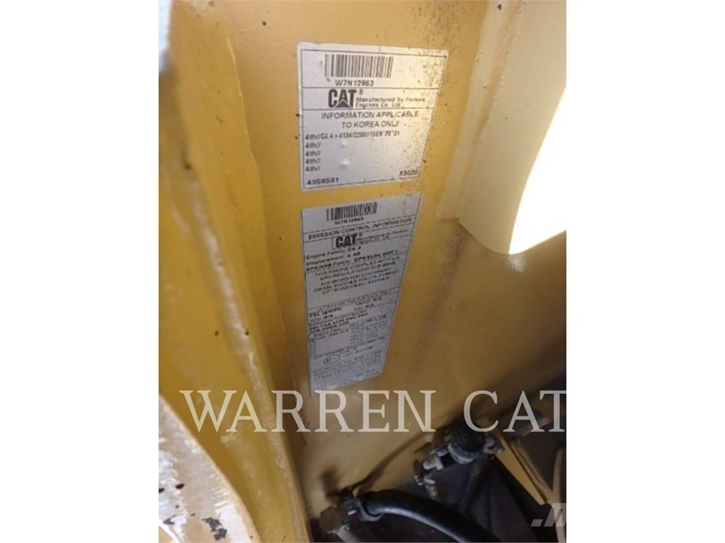 CAT CW34 Asfaldilaoturid