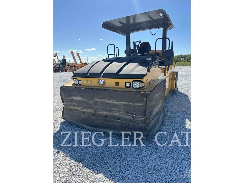 CAT CW34 Pneumorehvidega rullid