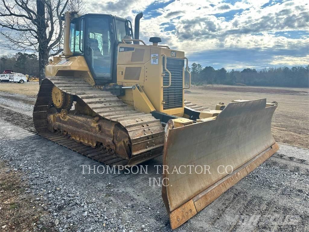 CAT D 6 N LGP Buldooserid