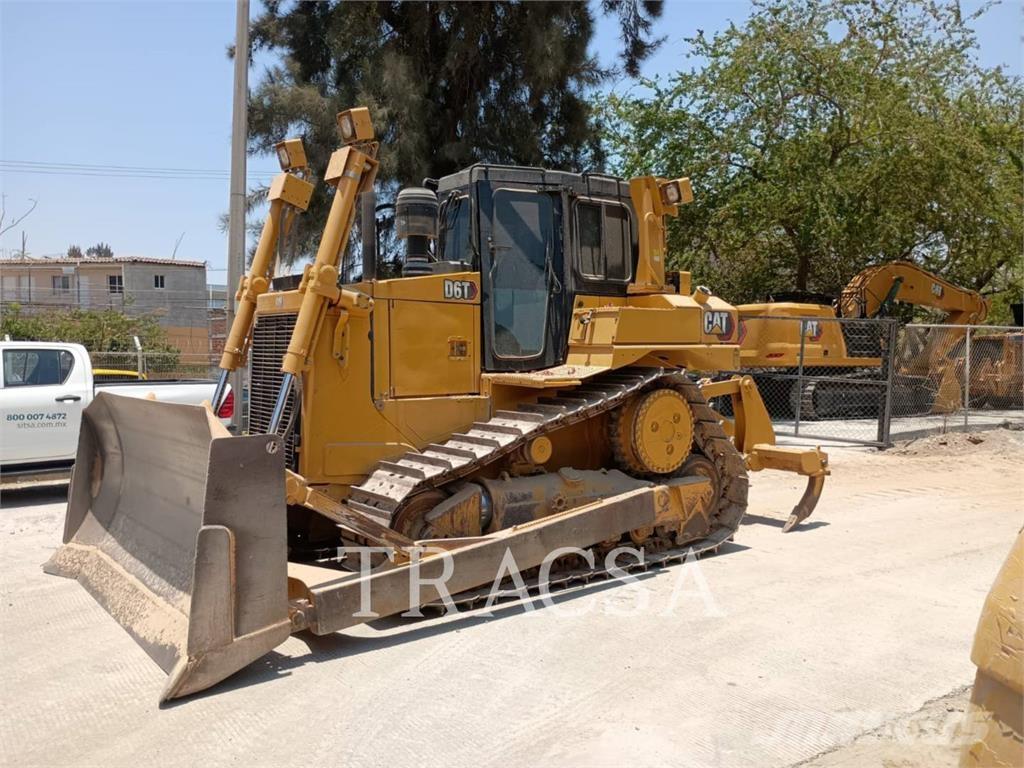 CAT D 6 T Buldooserid