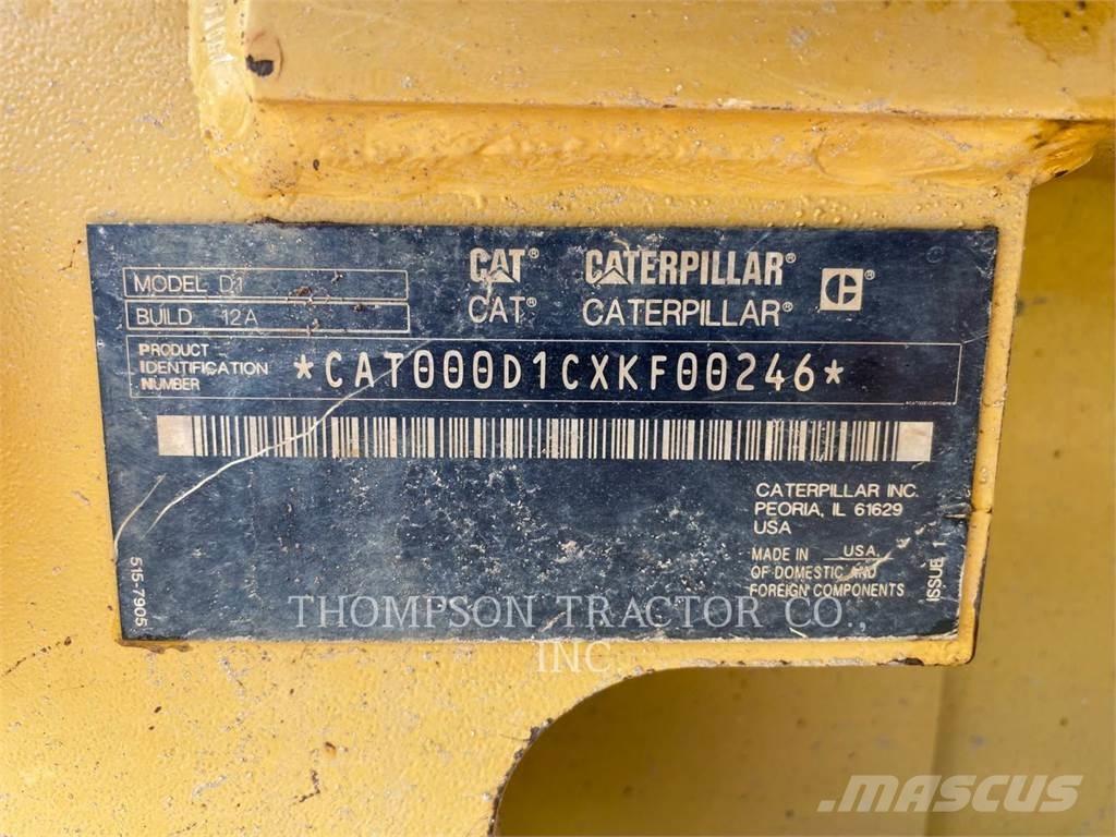 CAT D1 Buldooserid
