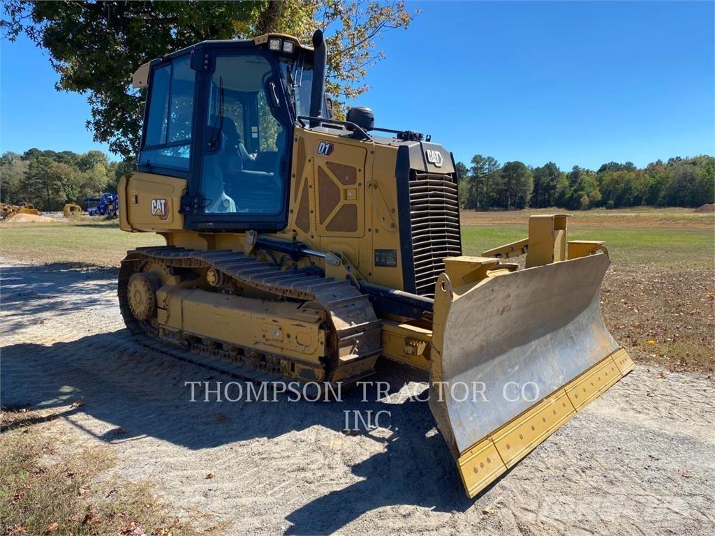 CAT D1 Buldooserid