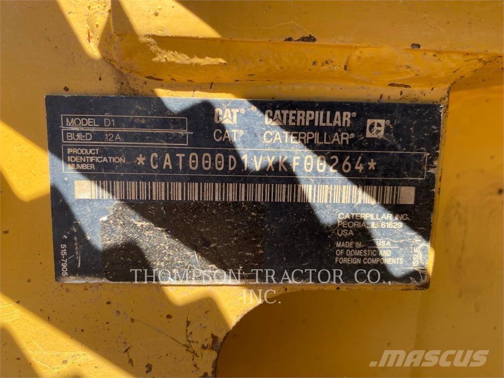 CAT D1 Buldooserid