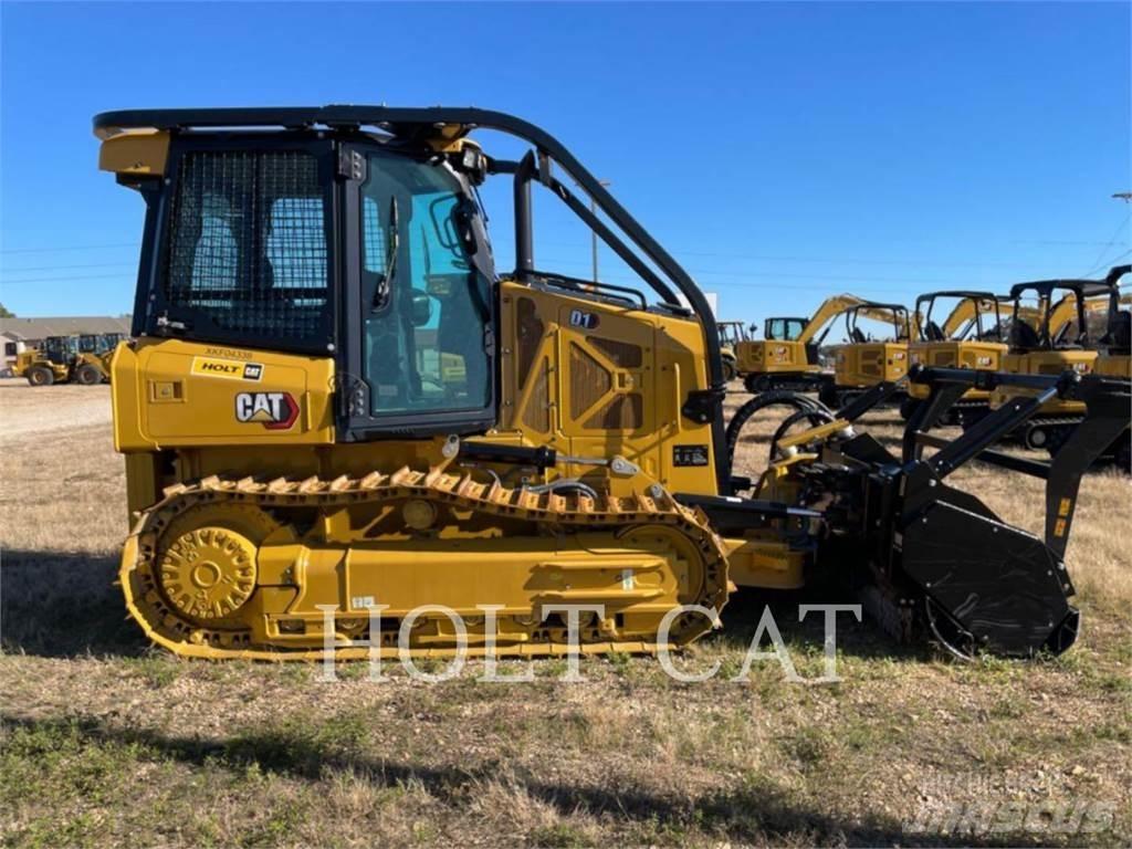 CAT D1 MULCHER Buldooserid