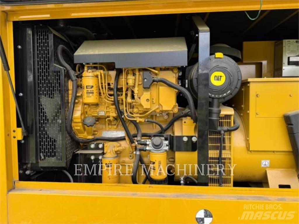 CAT D100 Diiselgeneraatorid