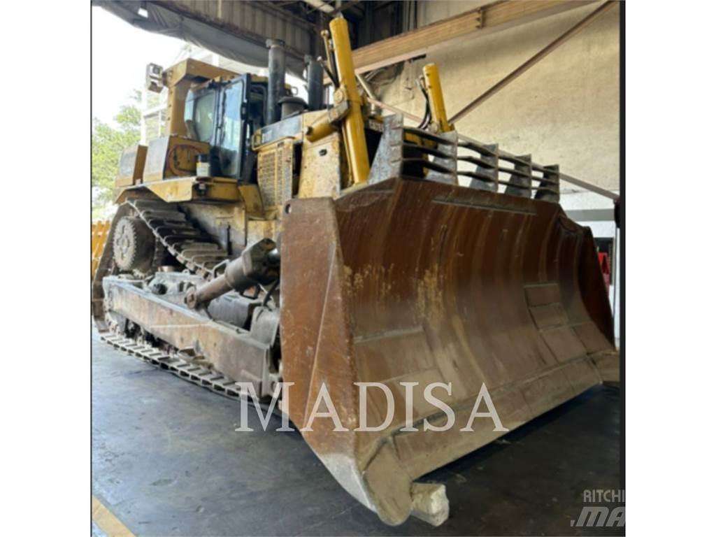 CAT D10T Buldooserid