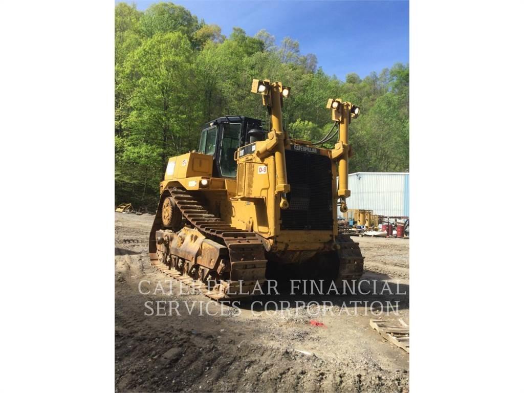 CAT D10T Buldooserid