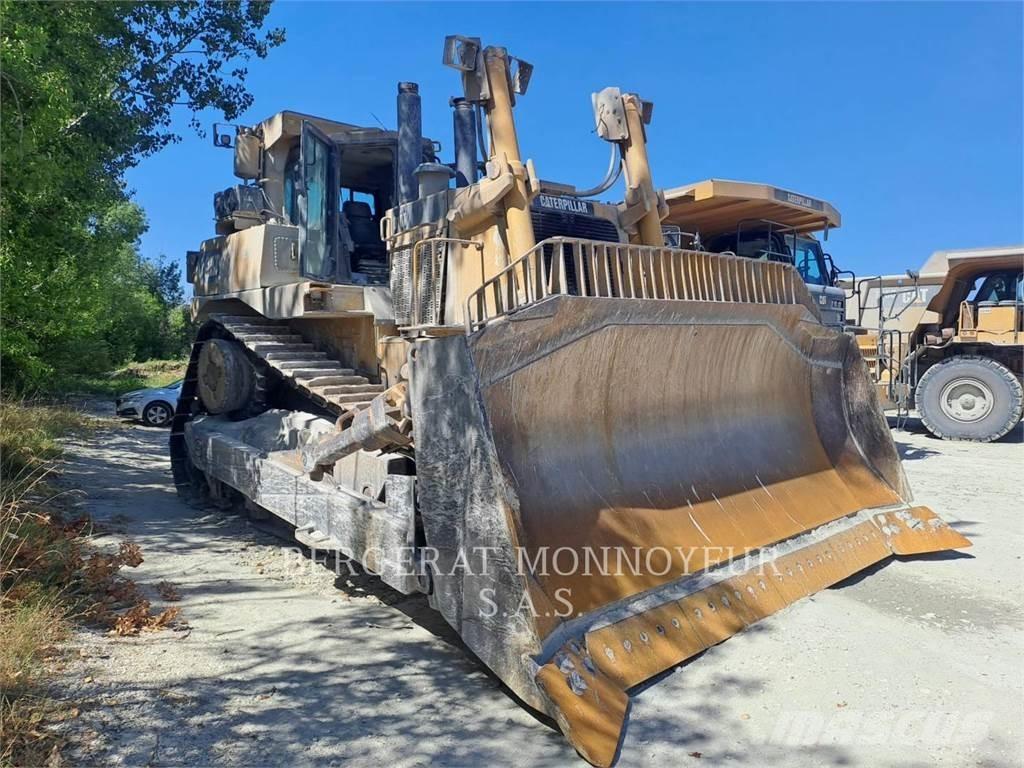 CAT D10T Buldooserid