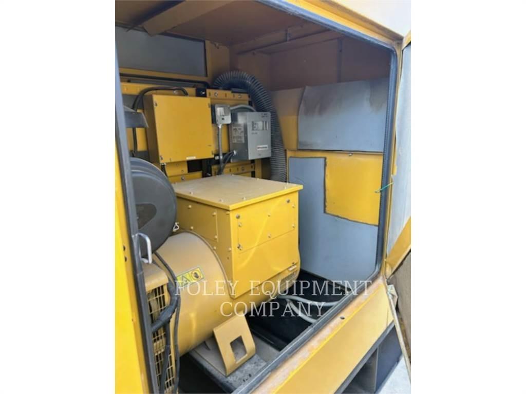 CAT D150-8 Diiselgeneraatorid