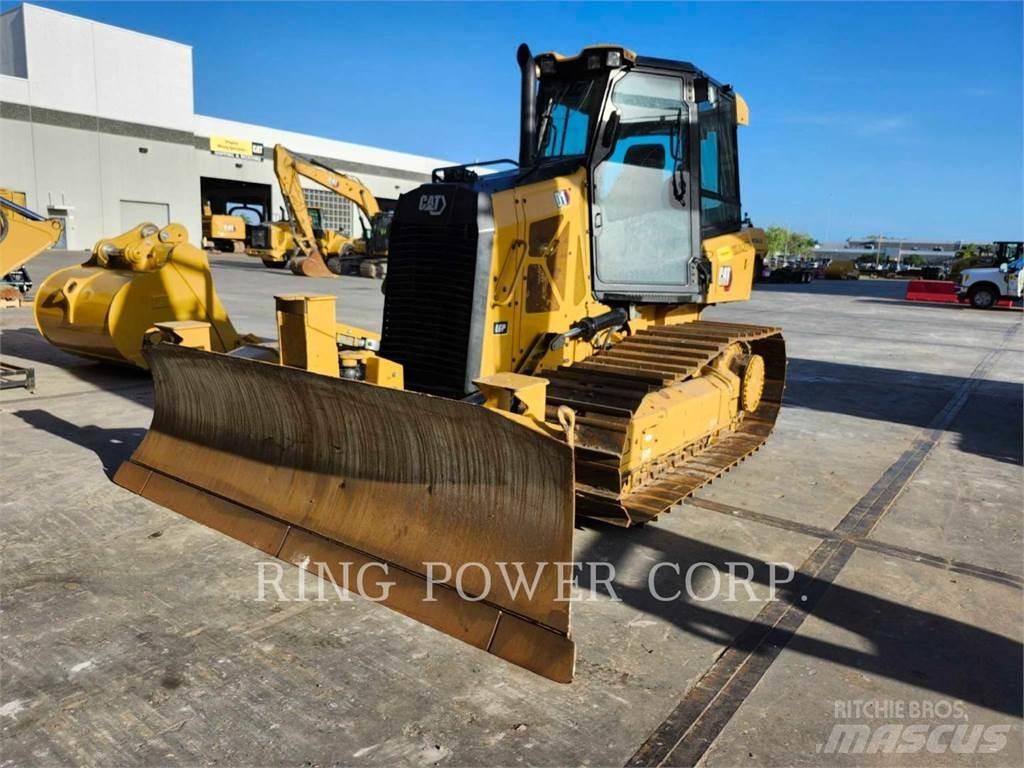 CAT D1LGPCAB Buldooserid