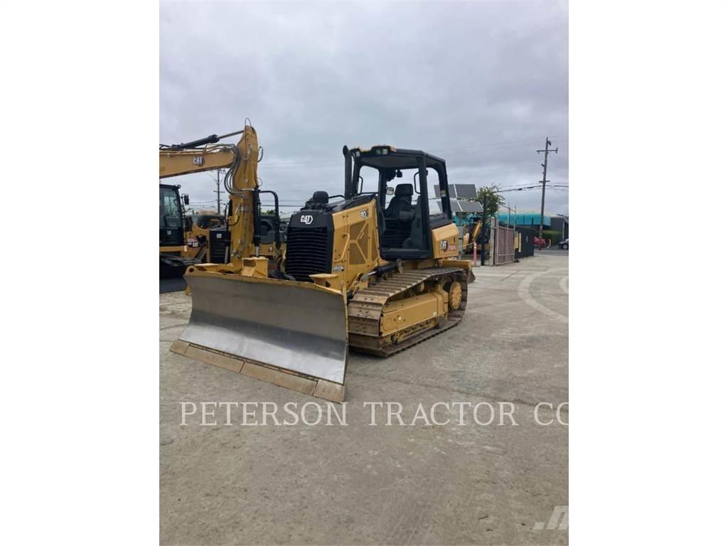 CAT D2 Buldooserid