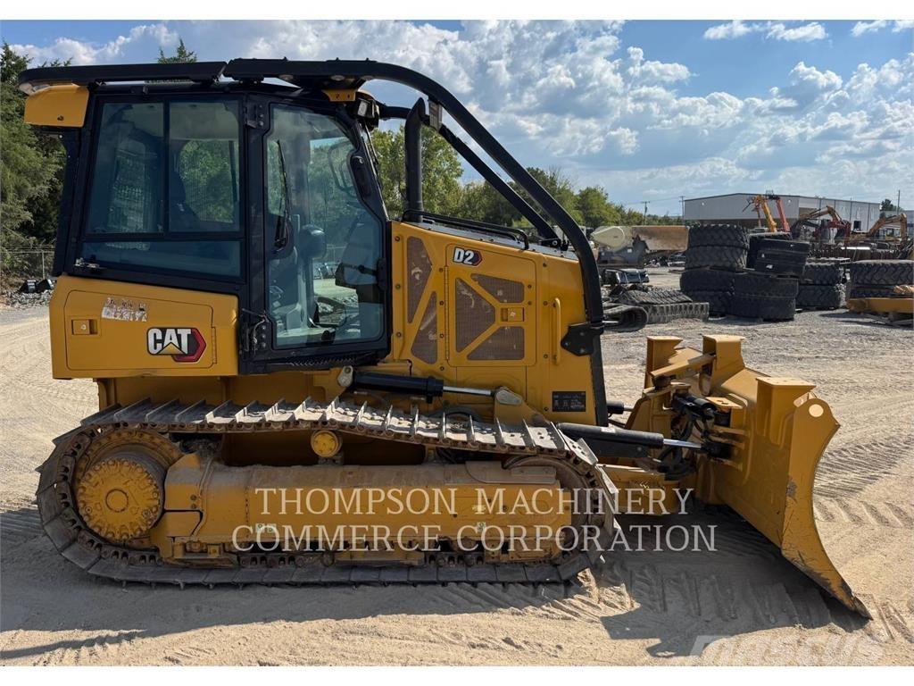 CAT D2-12 Buldooserid