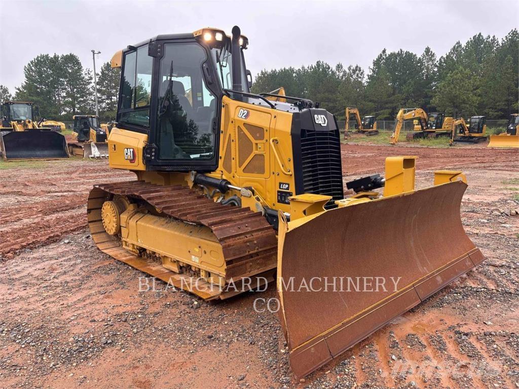 CAT D2 LGP Buldooserid