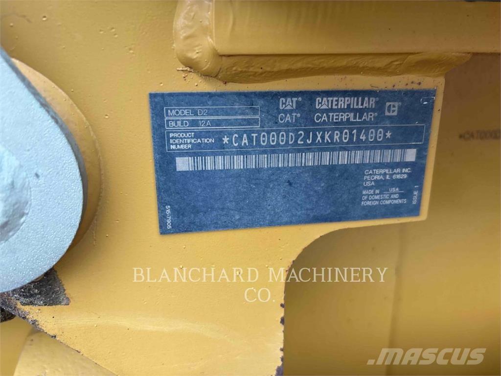 CAT D2 LGP Buldooserid