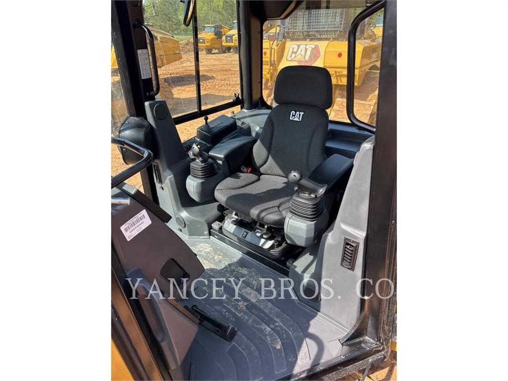 CAT D3 LGP Buldooserid
