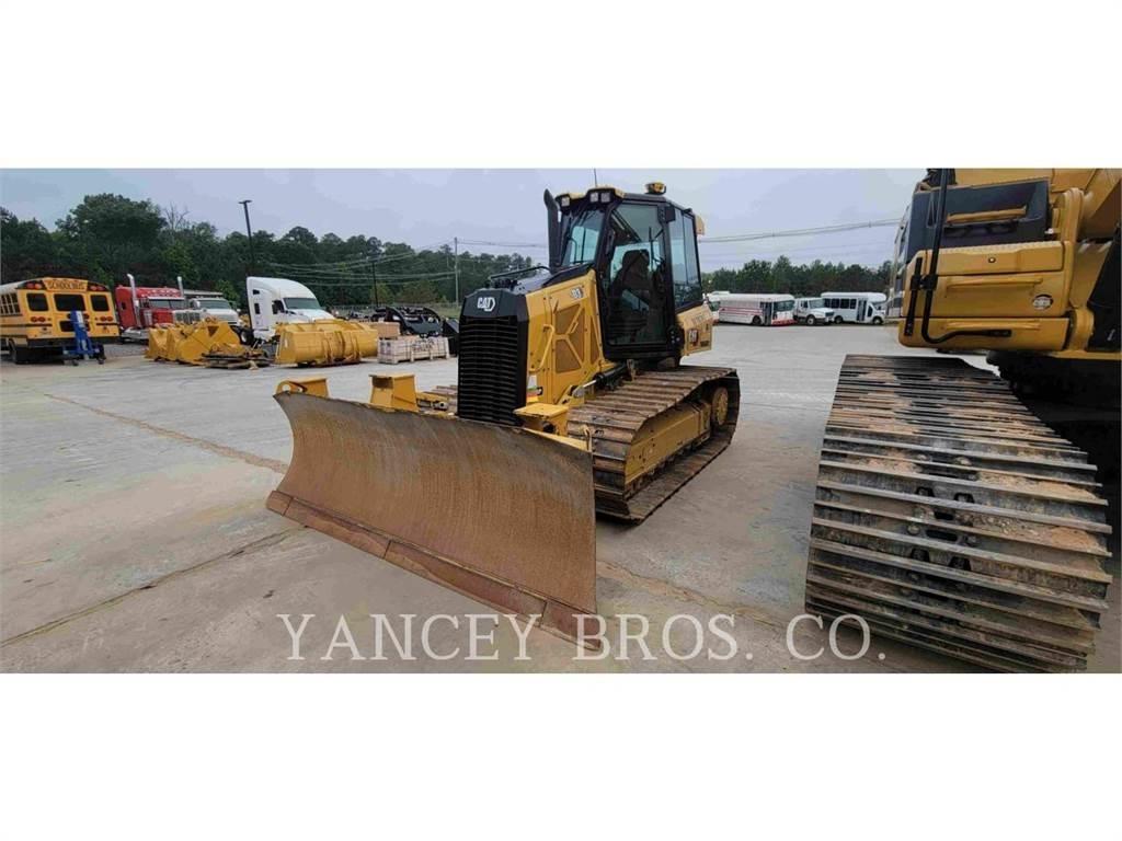 CAT D3 LGP Buldooserid