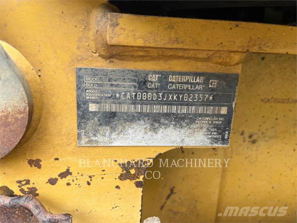 CAT D3 LGP Buldooserid