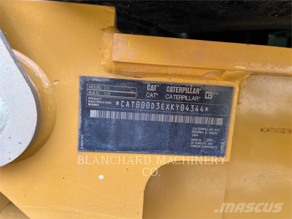 CAT D3 LGP Buldooserid